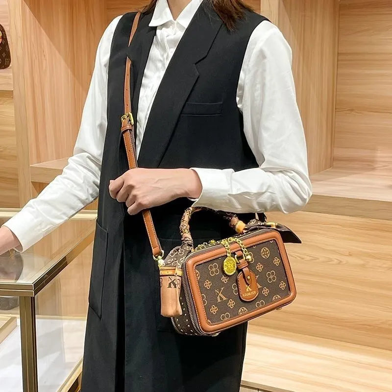 Western Style High Quality Handbag