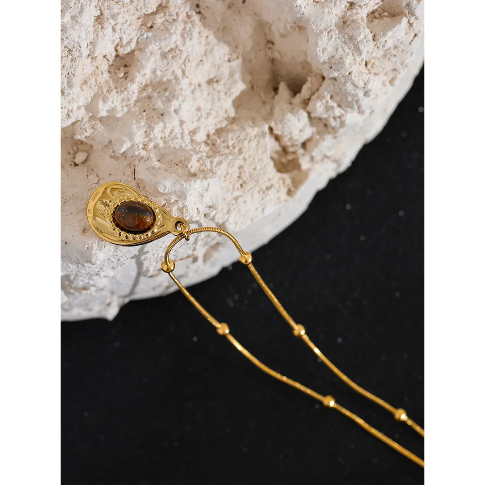 Cashew Drop Natural Tiger Stone Pendant Necklace 18K Jewelry