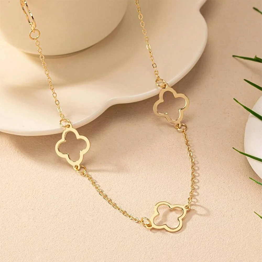New Hollow Four-Leaf Clover Pendant Necklace Simple Fashion Design