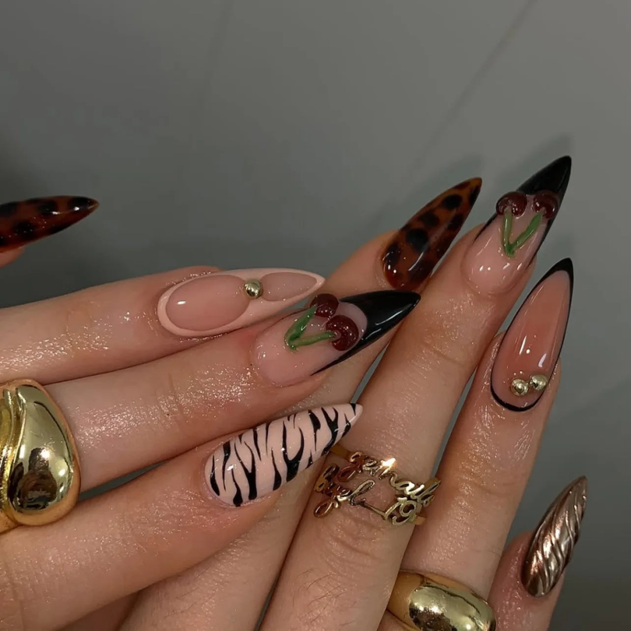 Nails Almond Shaped Press on Nails - 24pcs