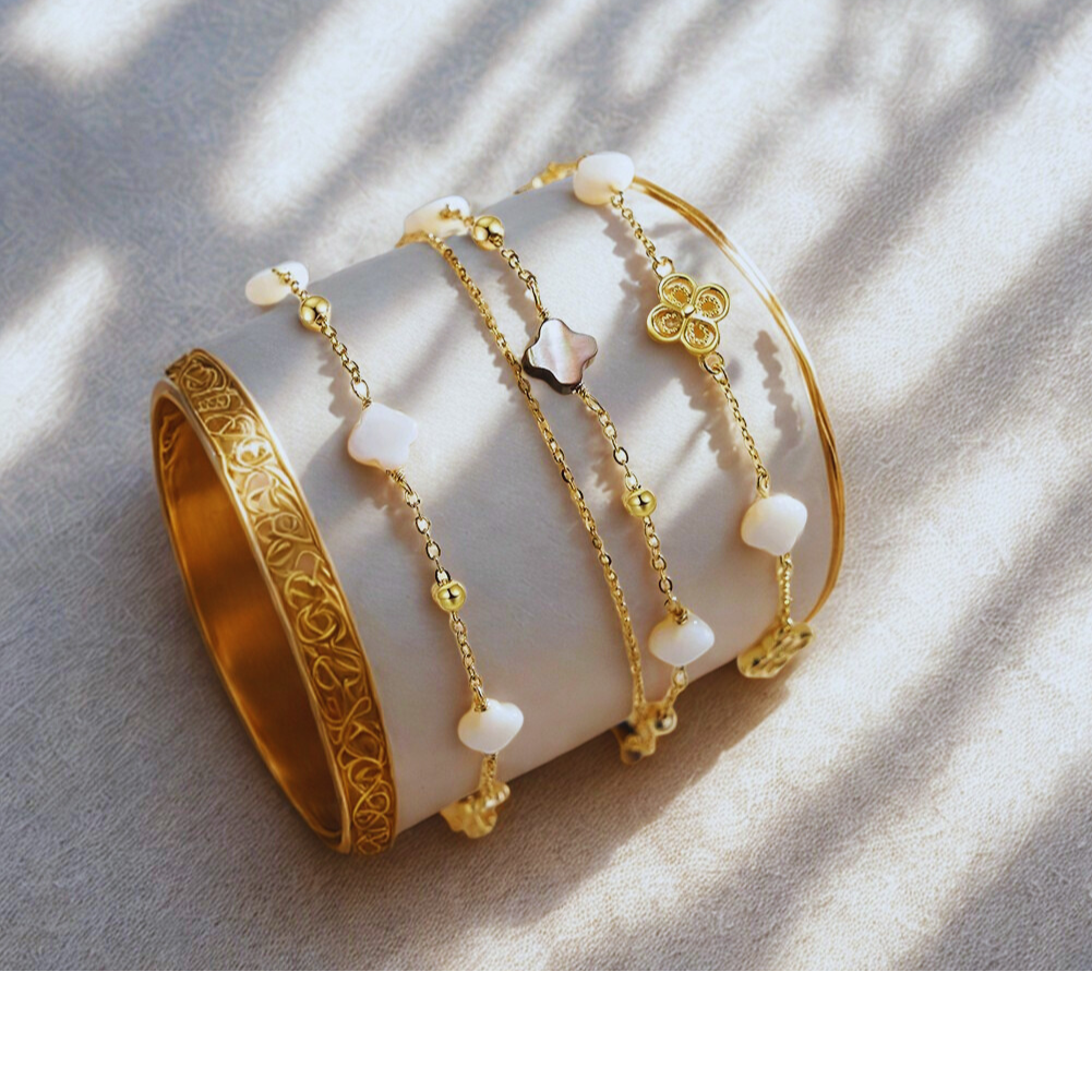 925 Sterling Silver Four-Leaf Clover Shell Bracelet