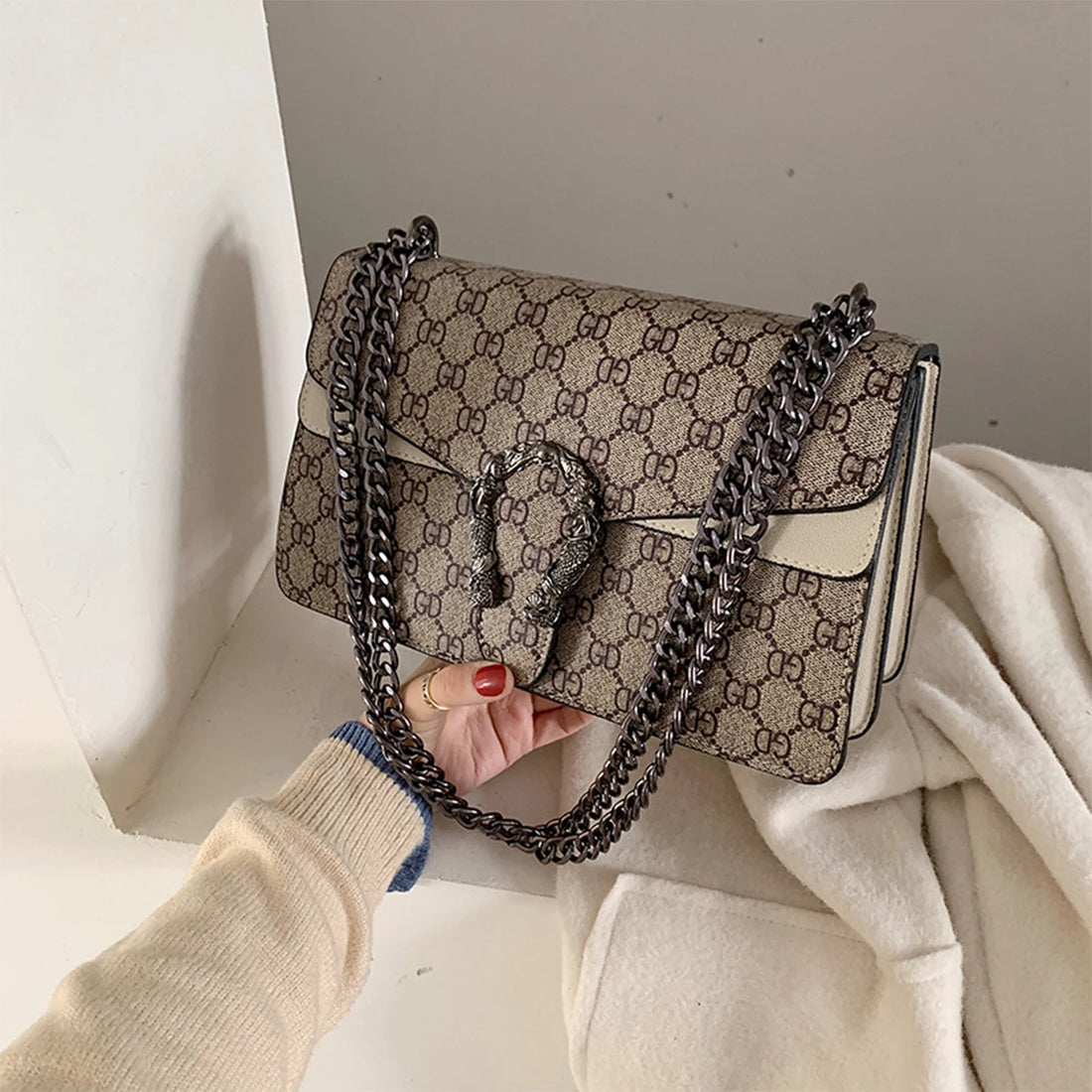 Vintage Retro Design Bag for Women